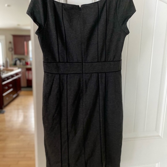 NWT WHITE HOUSE BLACK MARKET DRESS - Picture 3 of 5